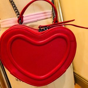 Zara woman adorable heart bag